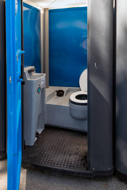 Best Portable restroom trailer rental  in Highland City, FL
