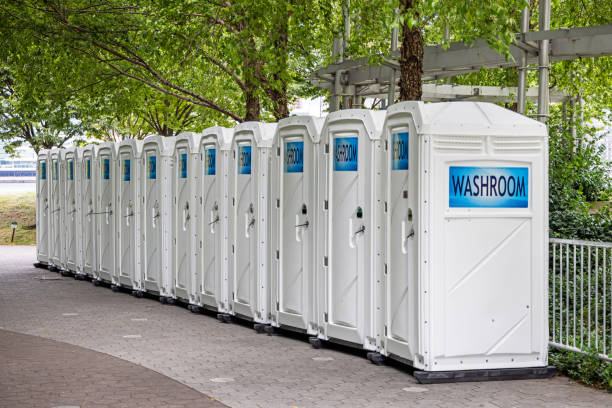 Best Portable toilet rental cost  in Highland City, FL