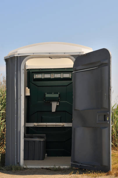 Best Affordable portable toilet rental  in Highland City, FL
