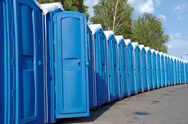 Portable Toilet Options We Offer in Highland City, FL